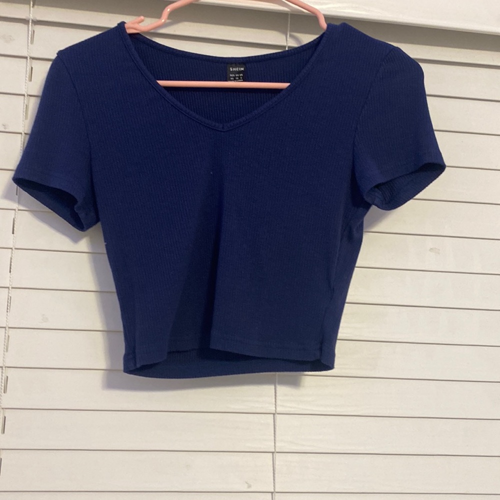 Dark blue crop